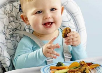 Bırakın Kendi Yesin: Blw Yöntemi İle Beslenme