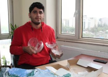 Oyun konsolu beklerken 5 adet cam kase sahibi oldu